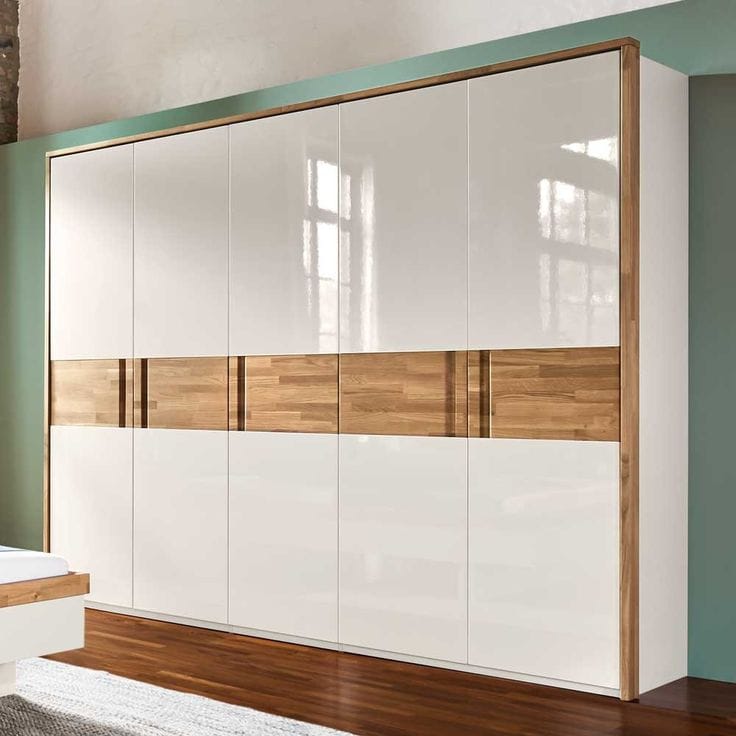 On-site installation work by KGN Interior Factory