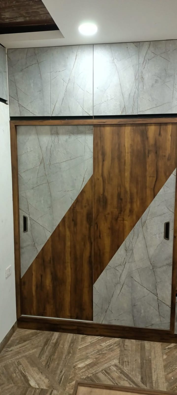 On-site installation work by KGN Interior Factory